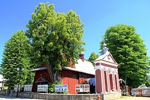 zabytkowy kościół w Tyliczu